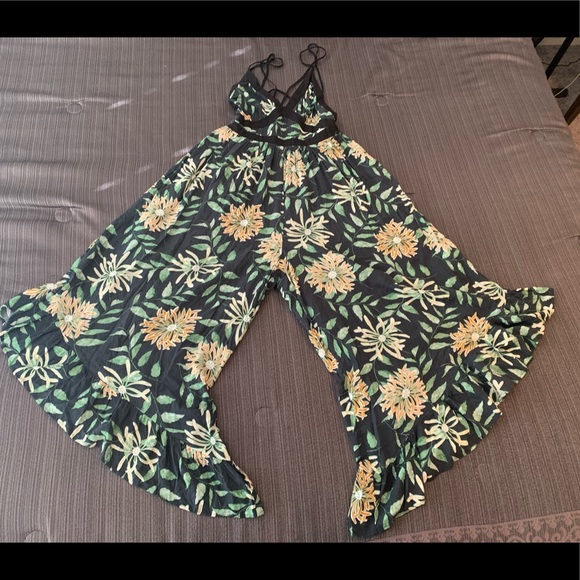 Urban Outfitters Floral Jumpsuit Wide Leg Palazzo Pants Black Green Size S - Picture 3 of 16